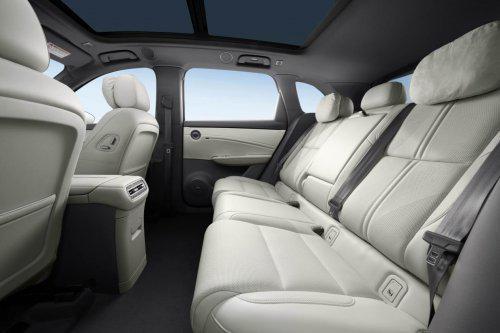 新一代奶爸神车红旗HS6PHEV开启预售冰球突破爆百万大奖适合家用的SUV推荐：(图6)