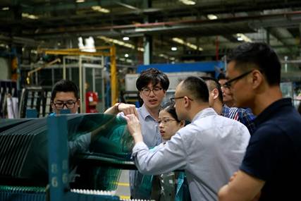 巴斯特的极致天窗工艺冰球突破豪华版遇见伟(图16)